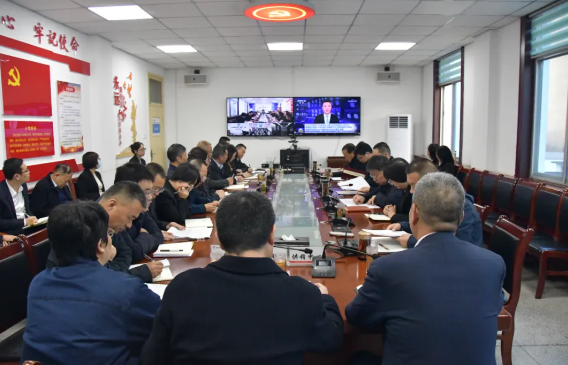 統(tǒng)一思想 凝聚共識(shí) 尋找差距 加壓奮進(jìn)為決勝全年總目標(biāo)而努力奮斗—龍鋼集團(tuán)召開11月份經(jīng)營分析會(huì)