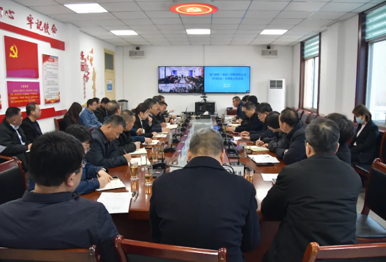 生命至上 警鐘長(zhǎng)鳴 如履薄冰—龍鋼集團(tuán)公司召開12月份安全環(huán)保月度會(huì)議