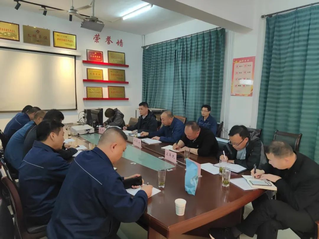 杜東興對龍鋼集團(tuán)公司安全環(huán)保工作進(jìn)行檢查指導(dǎo)