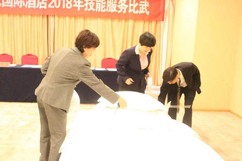 西安禹龍國際酒店舉行2018年技能服務比武