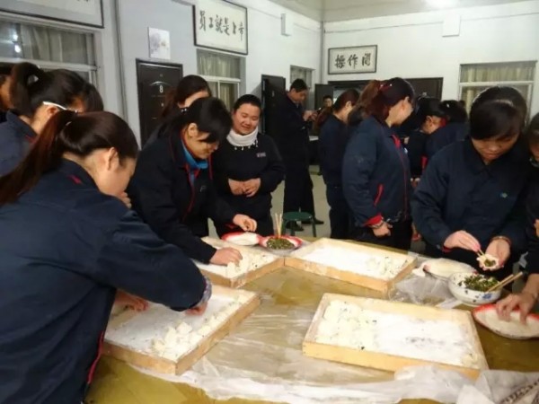 龍鋼集團(tuán)各單位開展慶“三八”活動(dòng)