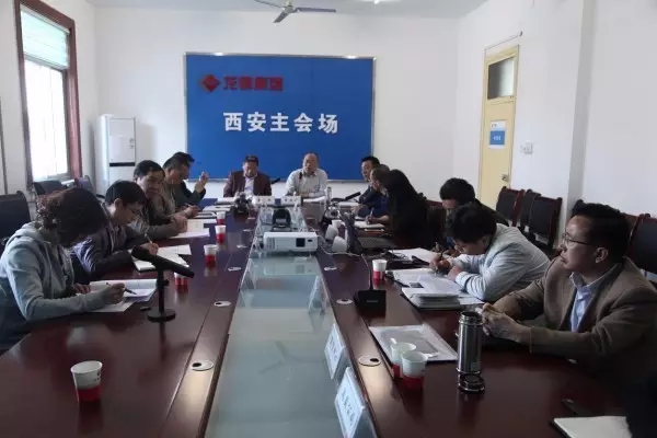 龍鋼集團黨委中心組進行“兩學一做”專題學習 龍鋼集團黨委中心組進行“兩學一做”專題學習