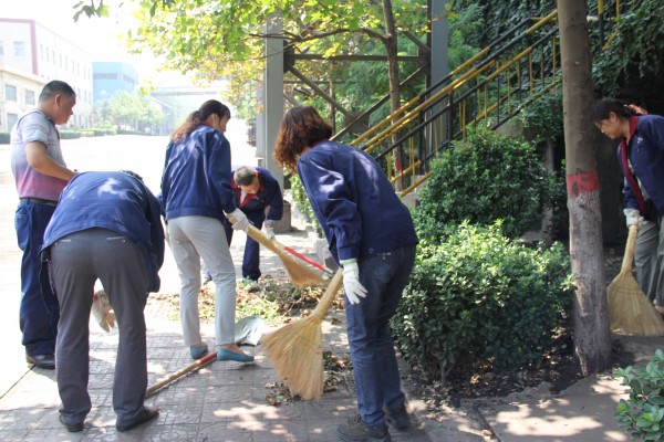 同興公司組織開展機(jī)關(guān)管理人員義務(wù)勞動(dòng) 同興公司組織開展機(jī)關(guān)管理人員義務(wù)勞動(dòng)