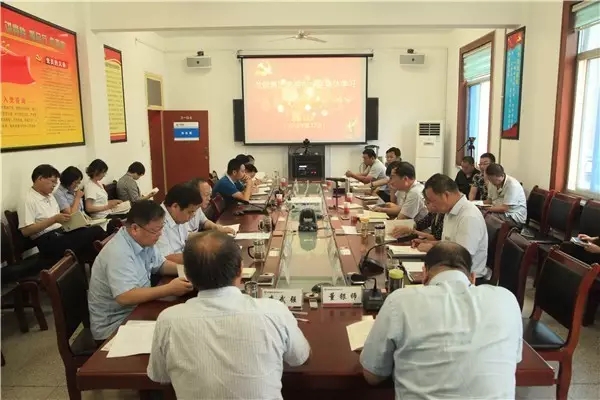 龍鋼集團黨委中心組進行第十七次集體學(xué)習(xí) 龍鋼集團黨委中心組進行第十七次集體學(xué)習(xí)