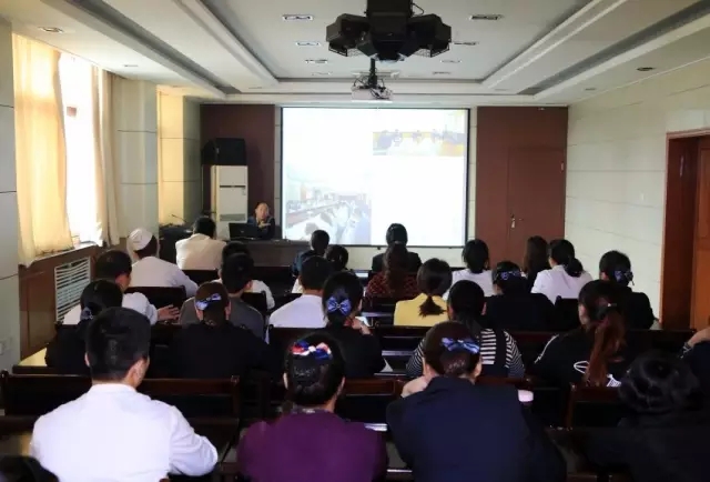 綜合服務(wù)公司組織開展冬季“五防”電氣設(shè)備設(shè)施及觸電應(yīng)急 安全知識培訓