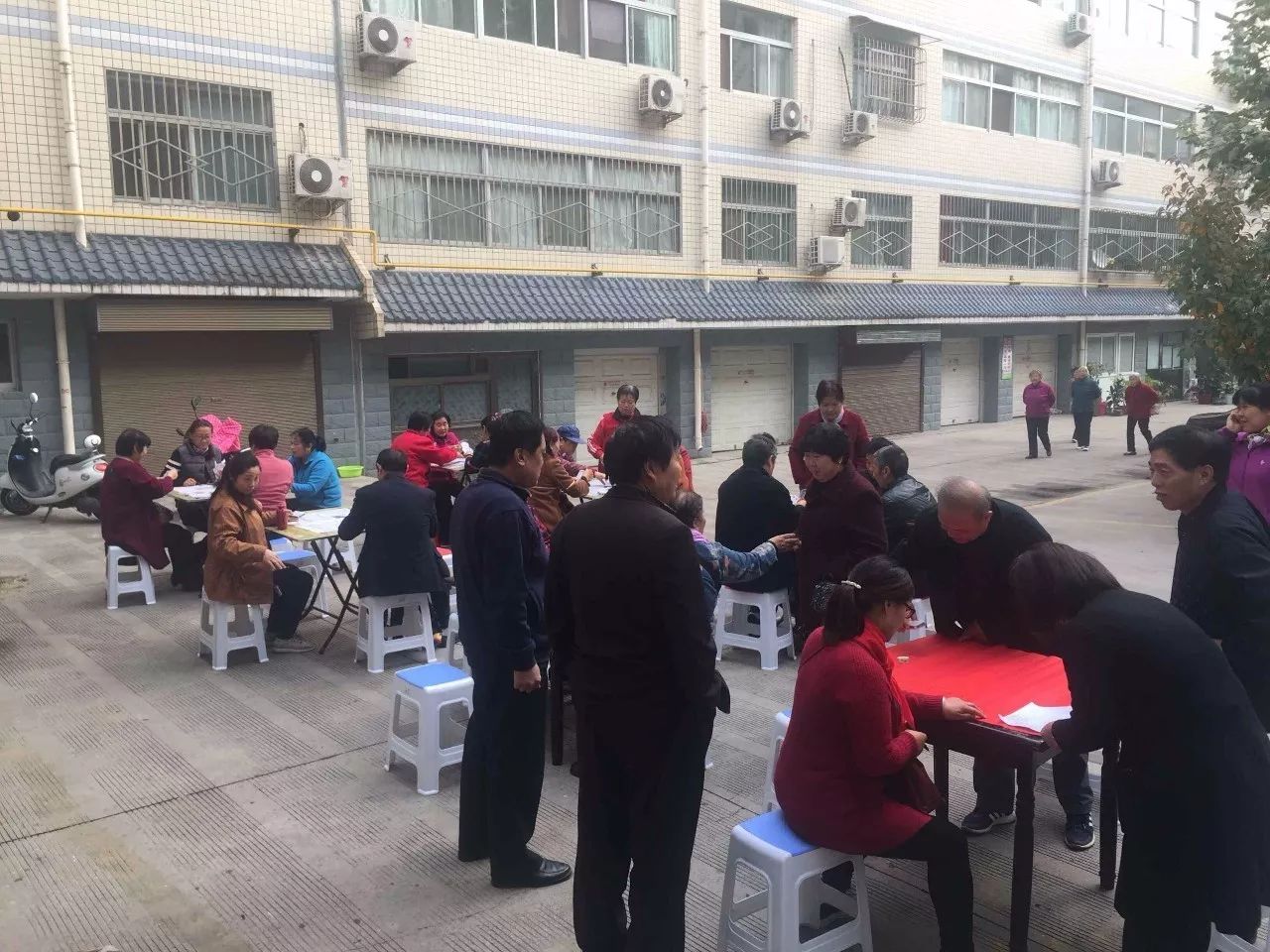 歡度重陽節(jié) 最美夕陽紅---龍鋼集團(tuán)西安禹華園小區(qū)、韓城禹秀園小區(qū)舉辦慶重陽節(jié)活動(dòng)