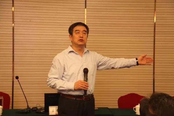 龍鋼集團召開黨風廉政建設專題輔導及“以案促訓”警示教育大會 龍鋼集團召開黨風廉政建設專題輔導及“以案促訓”警示教育大會