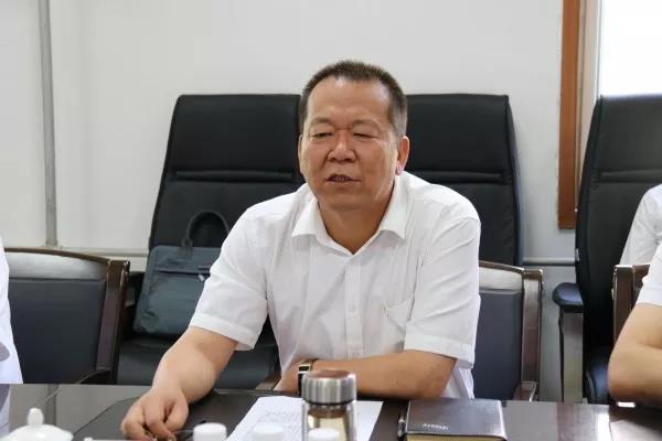 陜鋼集團(tuán)、龍鋼集團(tuán)召開(kāi)寶軋公司干部大會(huì)
