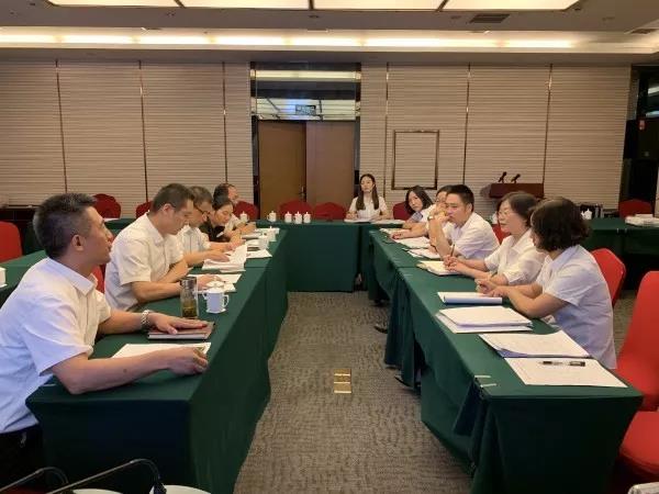 龍鋼集團(tuán)工會(huì)召開(kāi)2019年三季度工會(huì)主席例會(huì) 龍鋼集團(tuán)工會(huì)召開(kāi)2019年三季度工會(huì)主席例會(huì)