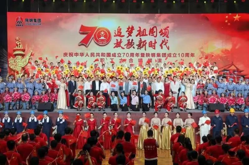 嘹亮的頌歌　深情的祝?！堜摷瘓F百人合唱節(jié)目側(cè)記