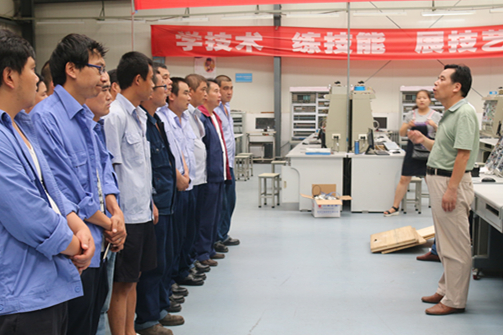 龍鋼集團(tuán)開(kāi)展“省機(jī)械冶金建材工會(huì)職業(yè)技能大賽”賽前大練兵